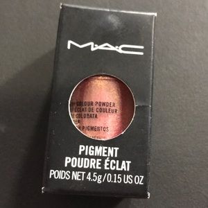 Mac pigment